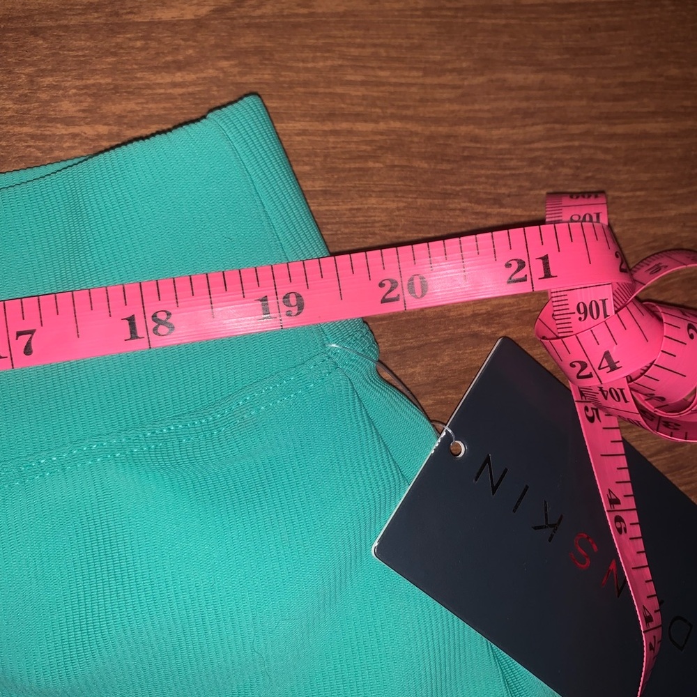 Danskin xl rib skort nwt - Picture 3 of 7